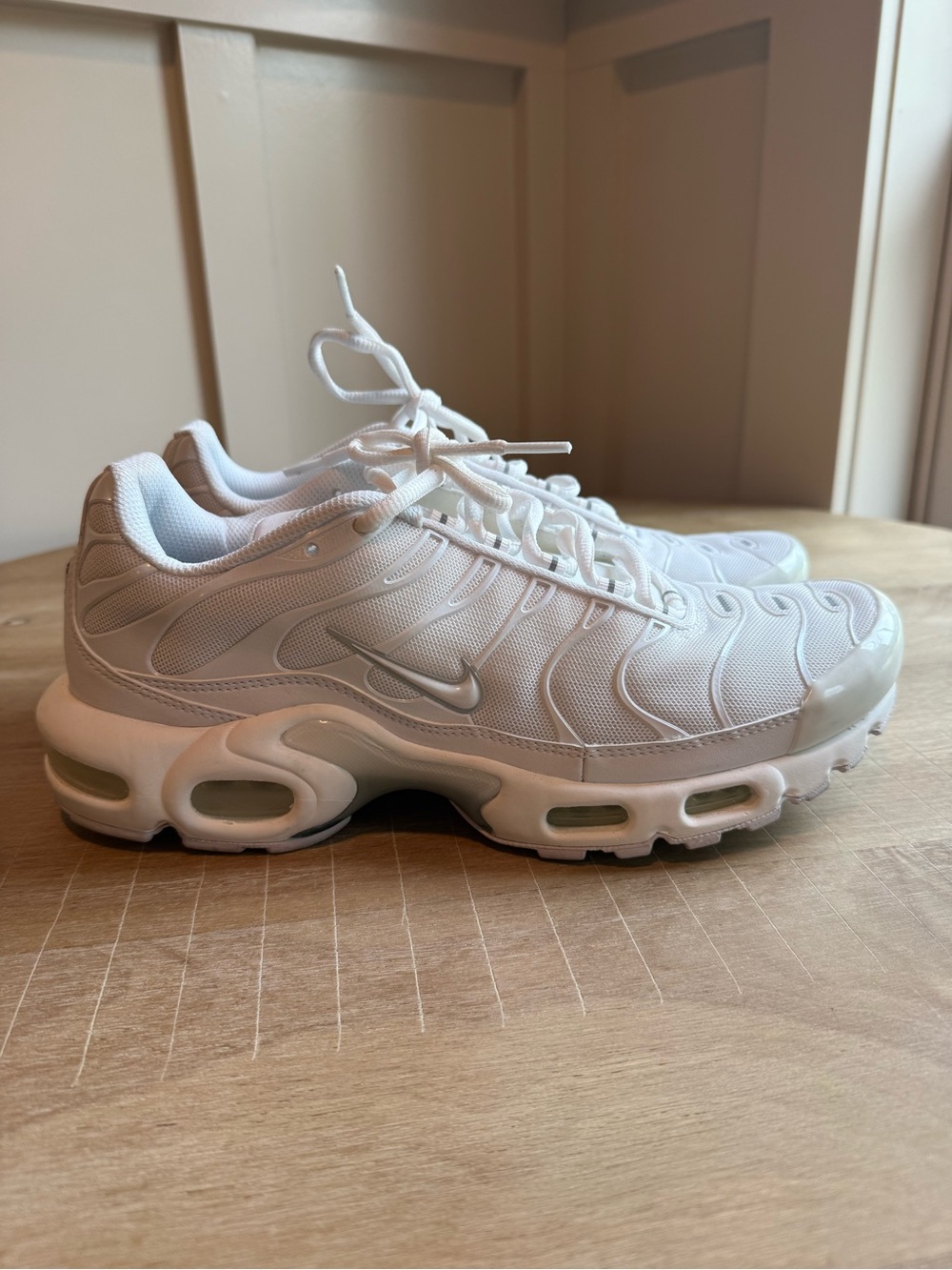 Women’s White Nike Air Max Plus size 11 - Picture 5 of 11